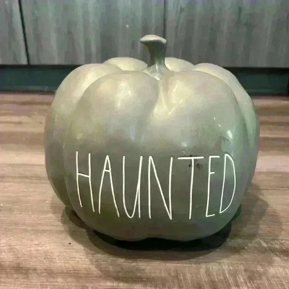 Are Dunn green and white haunted pumpkin - Picture 1 of 2